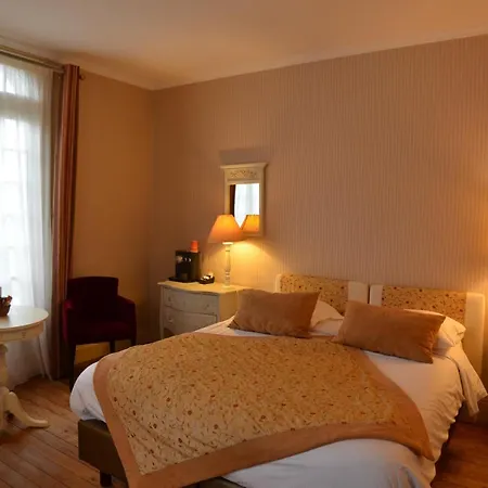 Hotel Augeval De Charme &