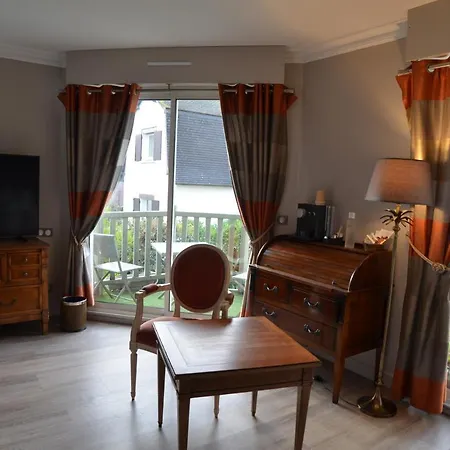 Augeval De Charme & Hotel Deauville