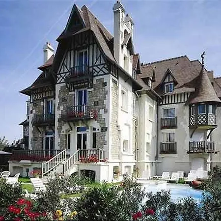 Augeval De Charme &